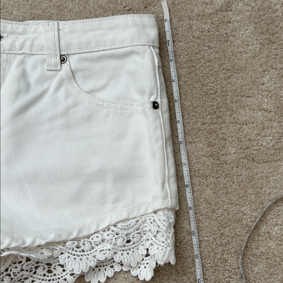 Forever 21 White Jean Short - lace details - Picture 7 of 12